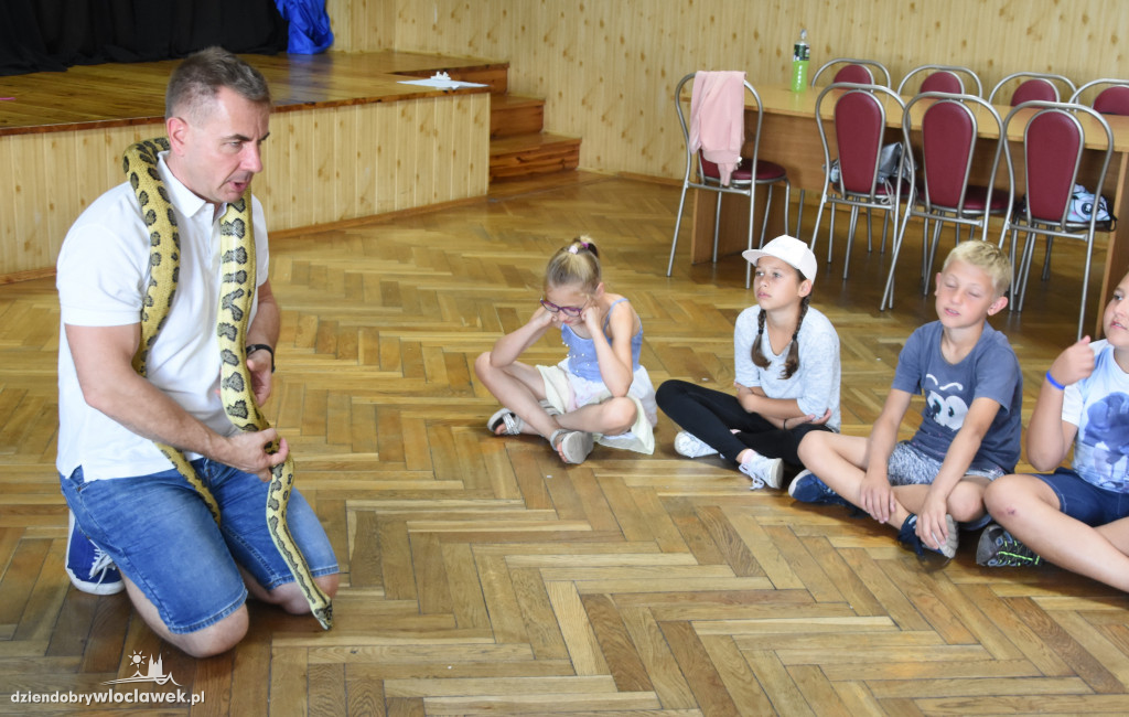 Półkolonie w GOK Kruszyn: Pokaz węży