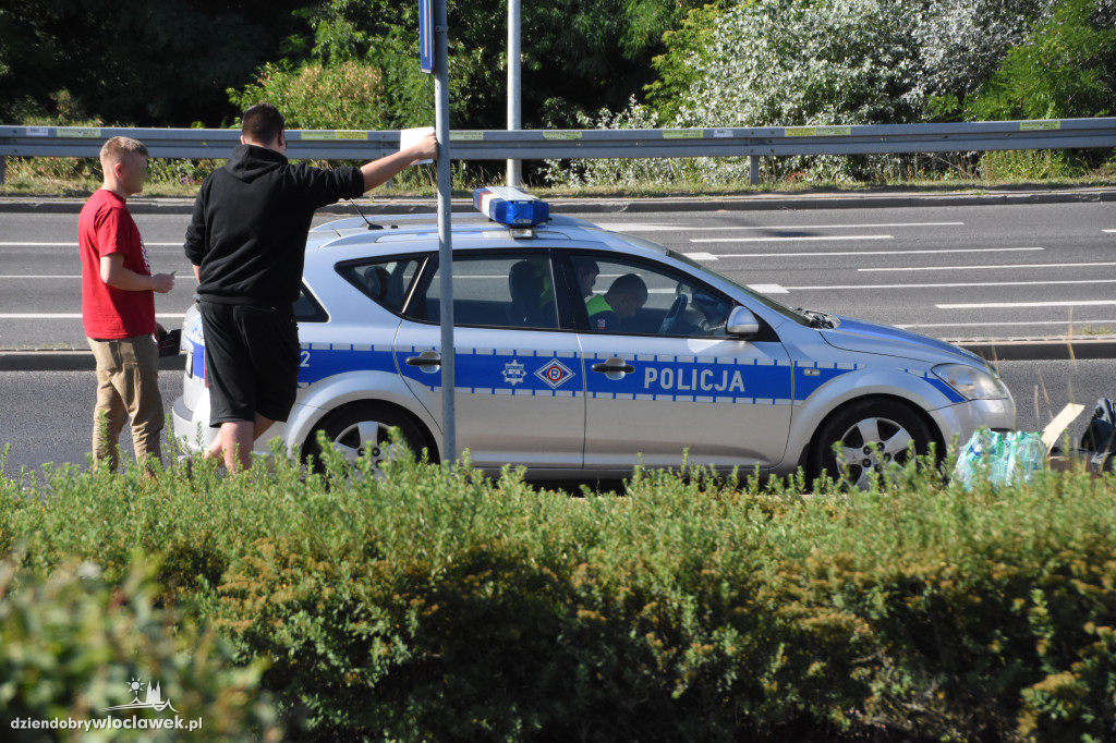 Kolizja 4 aut na głównym skrzyżowaniu