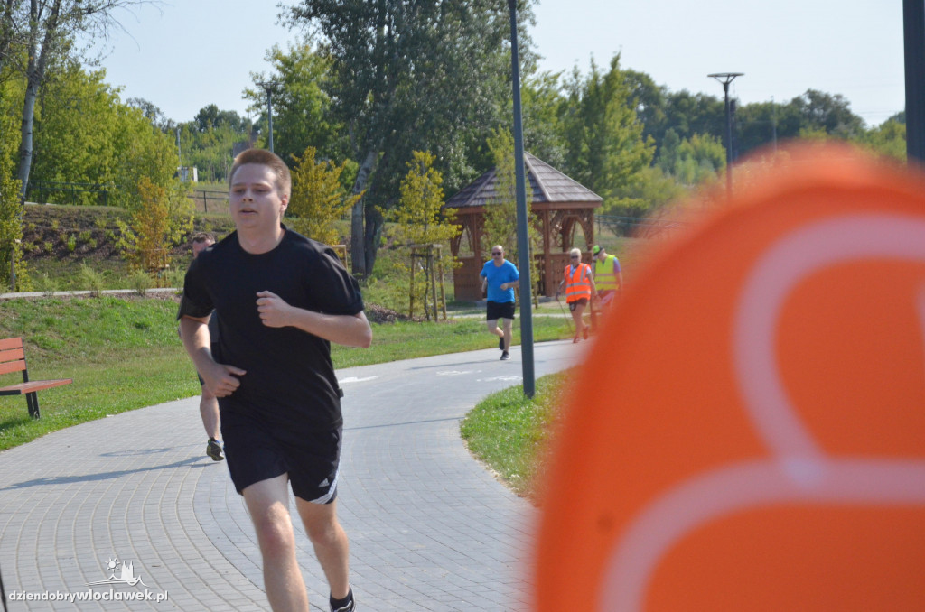 Parkrun w parku na Słodowie