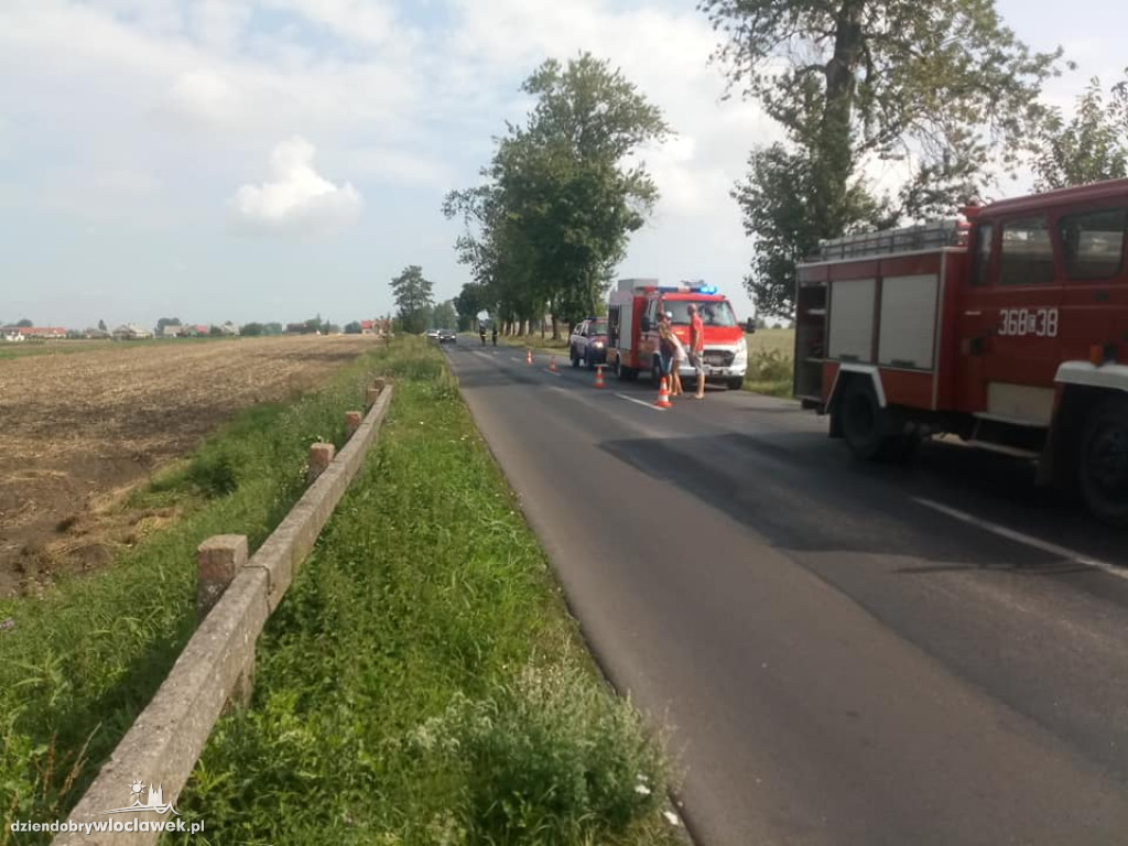 Zderzenie 3 aut na drodze wojewódzkiej