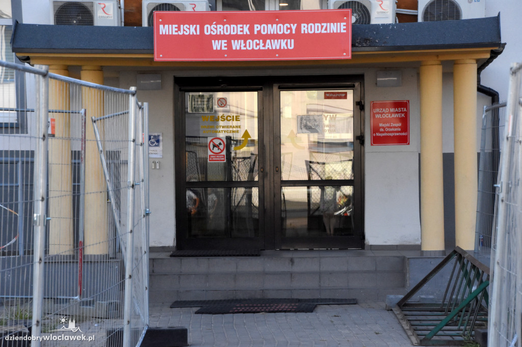Prace przy parkingu dla MOPR
