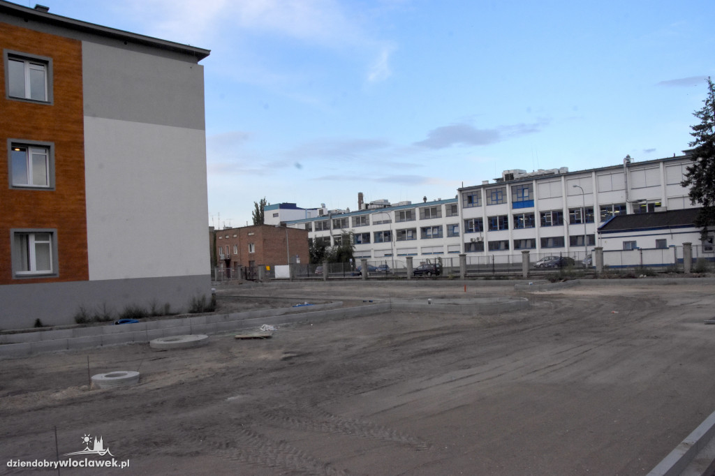Prace przy parkingu dla MOPR