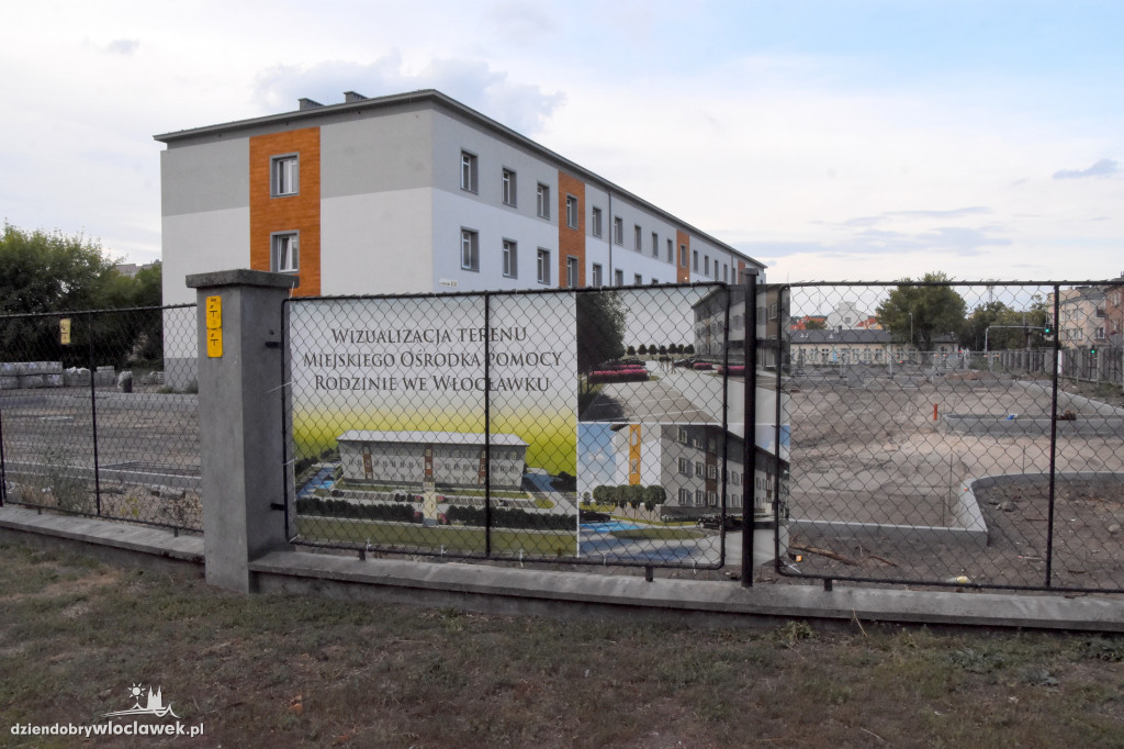Prace przy parkingu dla MOPR