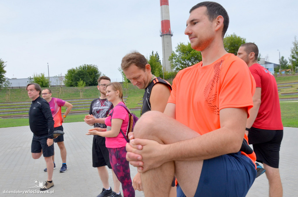 Parkrun w parku nad Zgłowiączką