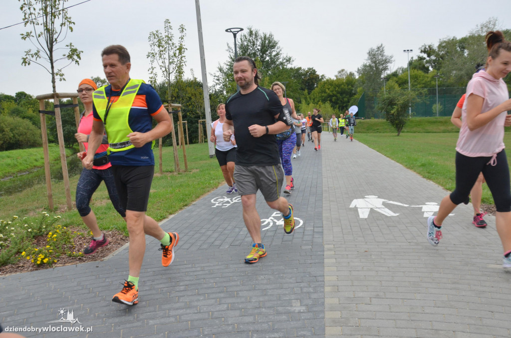 Parkrun w parku nad Zgłowiączką