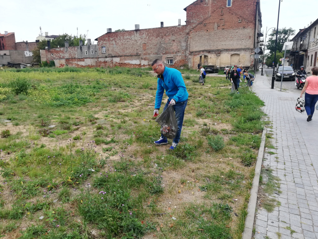 Posprzątali śródmiejskie podwórka