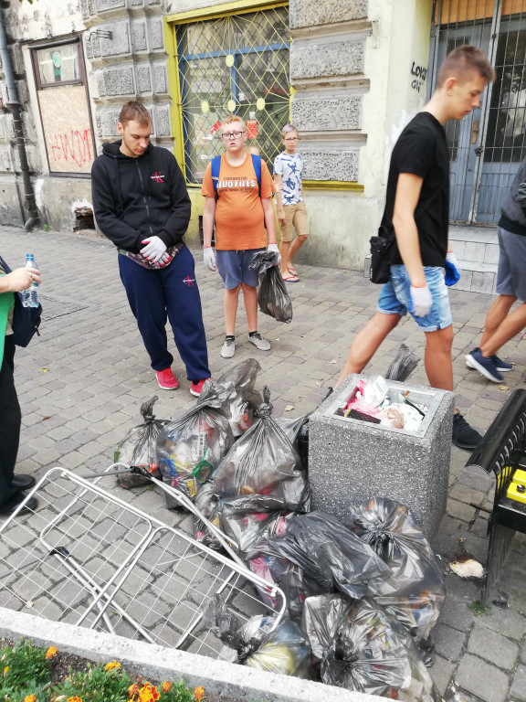 Posprzątali śródmiejskie podwórka