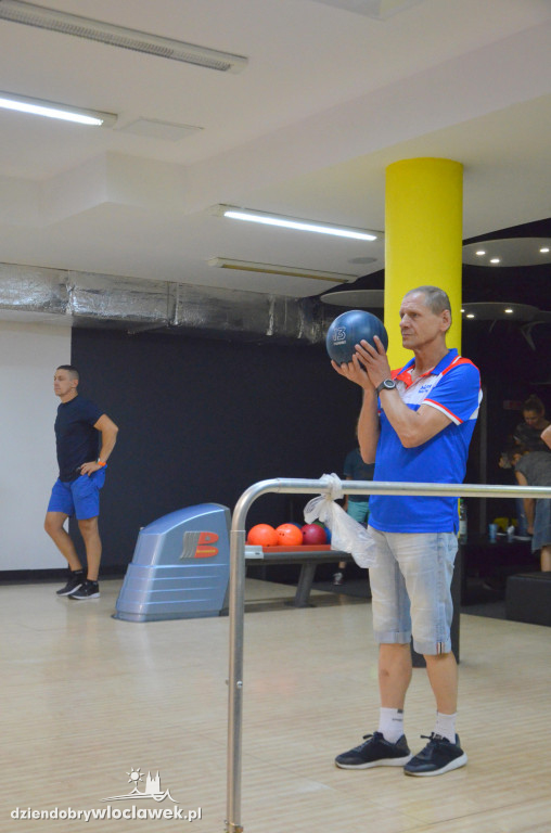 Rodzinne zawody bowlingowe