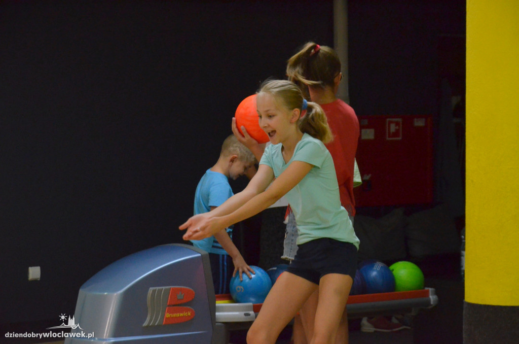 Rodzinne zawody bowlingowe