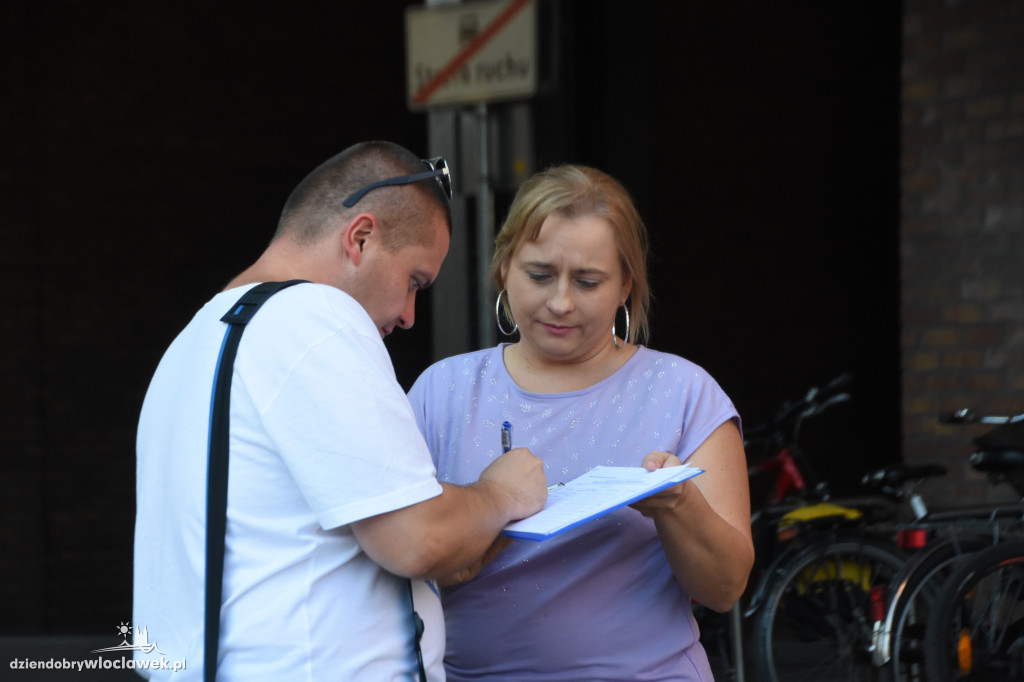Anna Gembicka zbierała podpisy na pl. Grodzkim