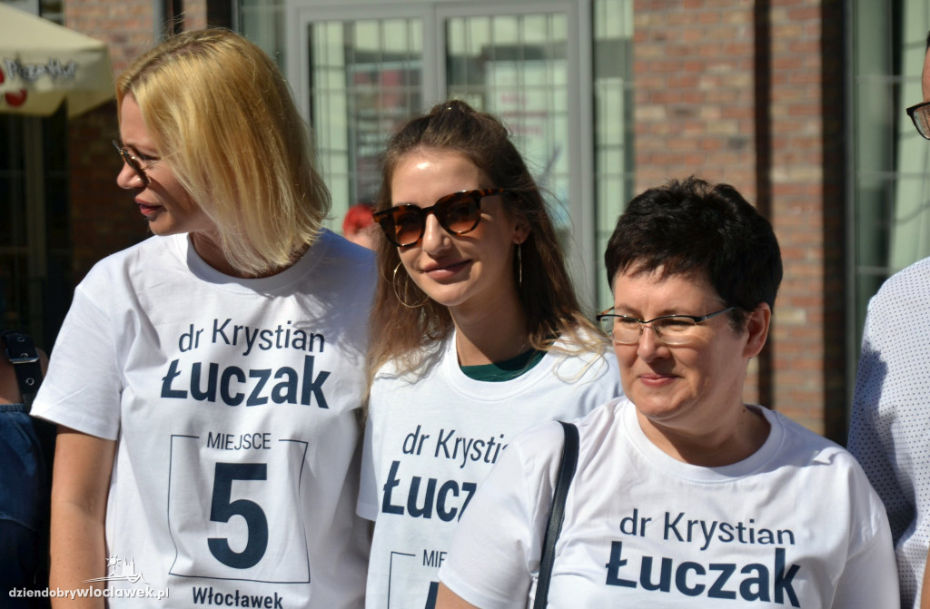 Krystian Łuczak zbierał podpisy mieszkańców