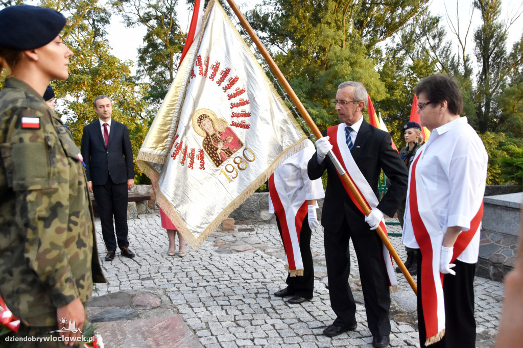 Upamiętnili Obrońców Wisły