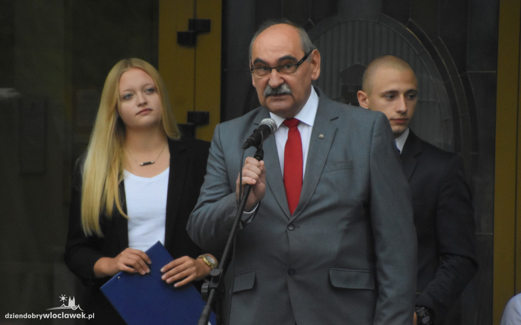 Rozpoczęcie roku szkolnego w ZSA