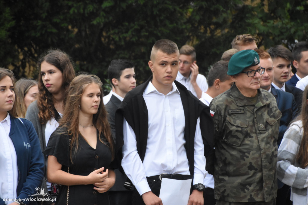 Rozpoczęcie roku szkolnego w ZSA