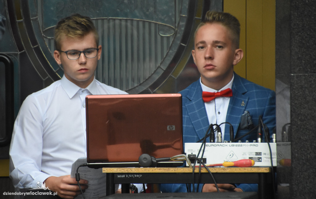 Rozpoczęcie roku szkolnego w ZSA
