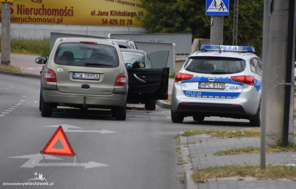 Karambol 4 aut na osiedlu Południe