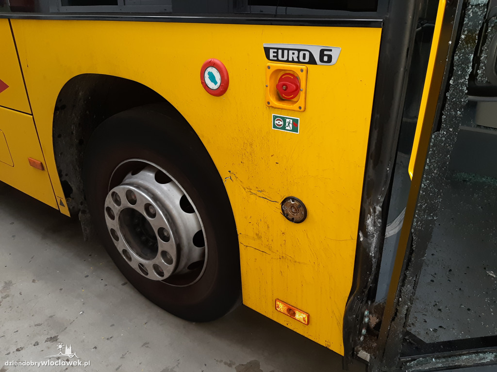 Vw uderzył w autobus na Południu