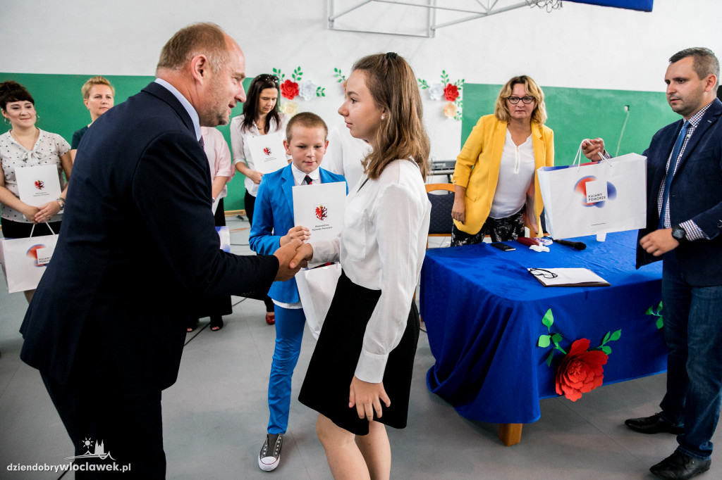 Marszałek w szkole Brześciu