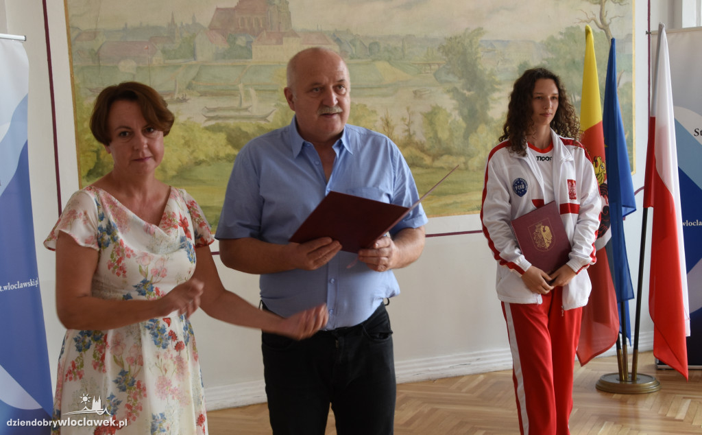W starostwie docenili sportowców