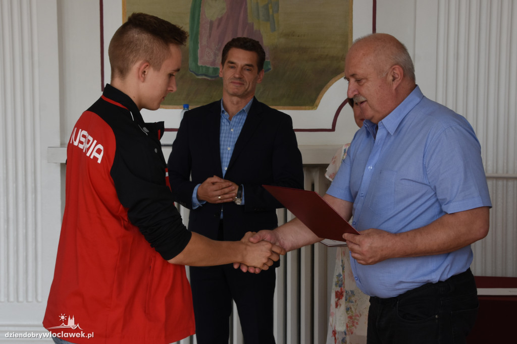 W starostwie docenili sportowców