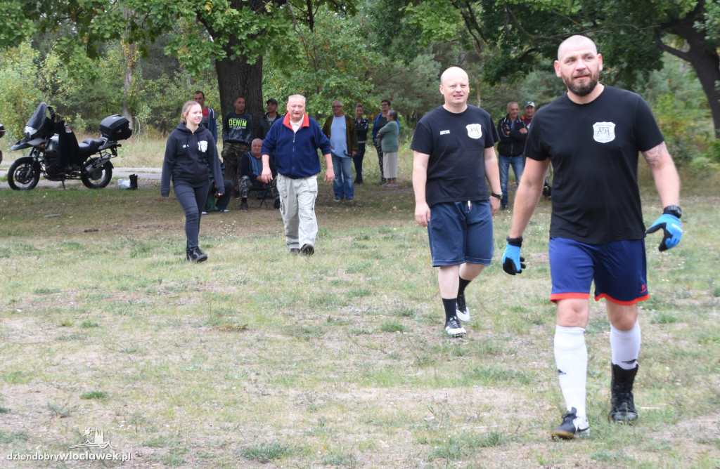 Strikes z Zakrętu pokonali rywali