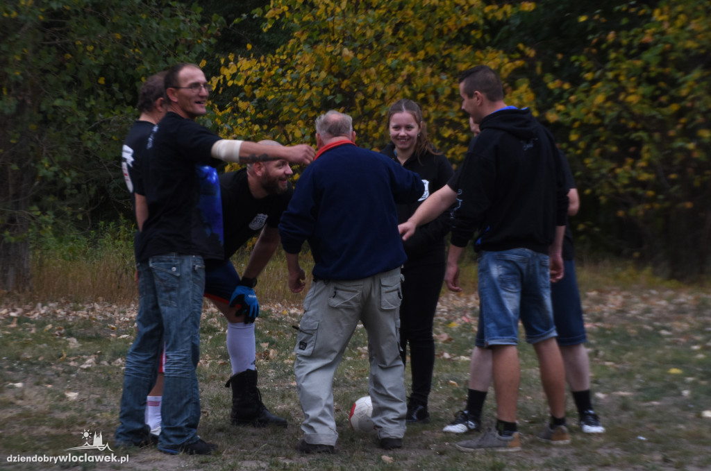 Strikes z Zakrętu pokonali rywali