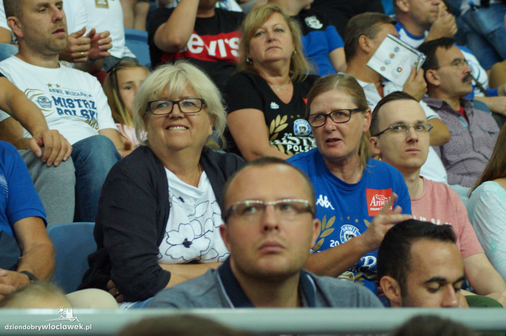 Kibice na meczu z Maccabi Tel Aviv