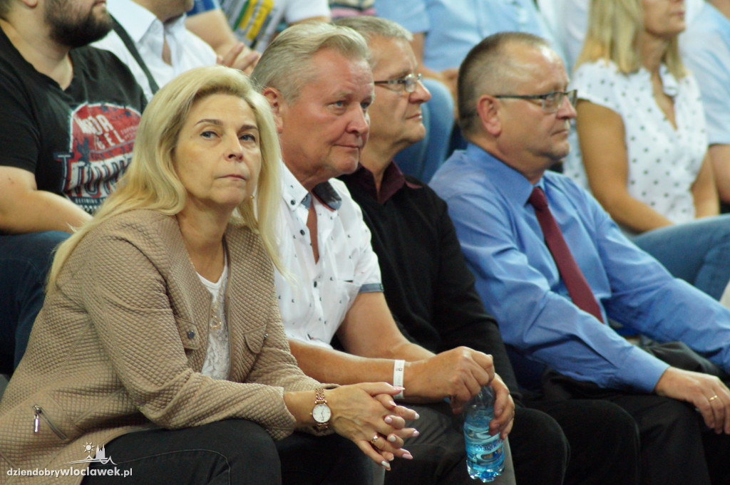 Kibice na meczu z Maccabi Tel Aviv