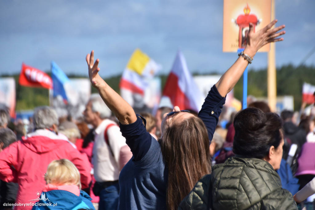 Polska Pod Krzyżem w Kruszynie