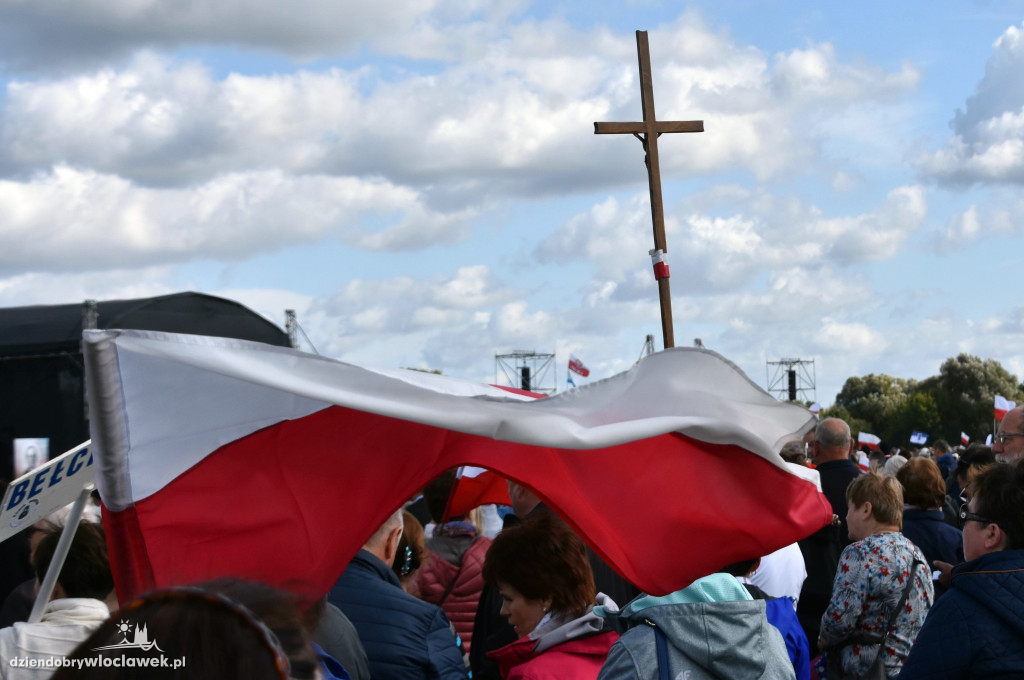 Polska Pod Krzyżem w Kruszynie