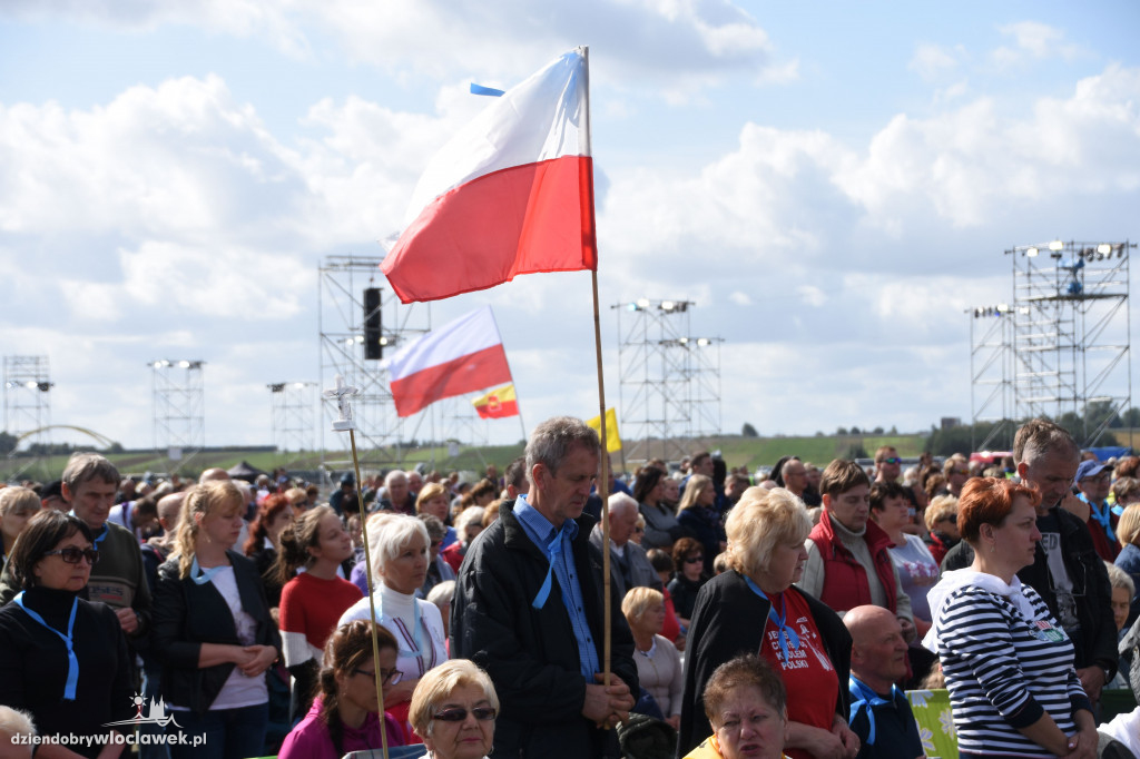 Polska Pod Krzyżem w Kruszynie