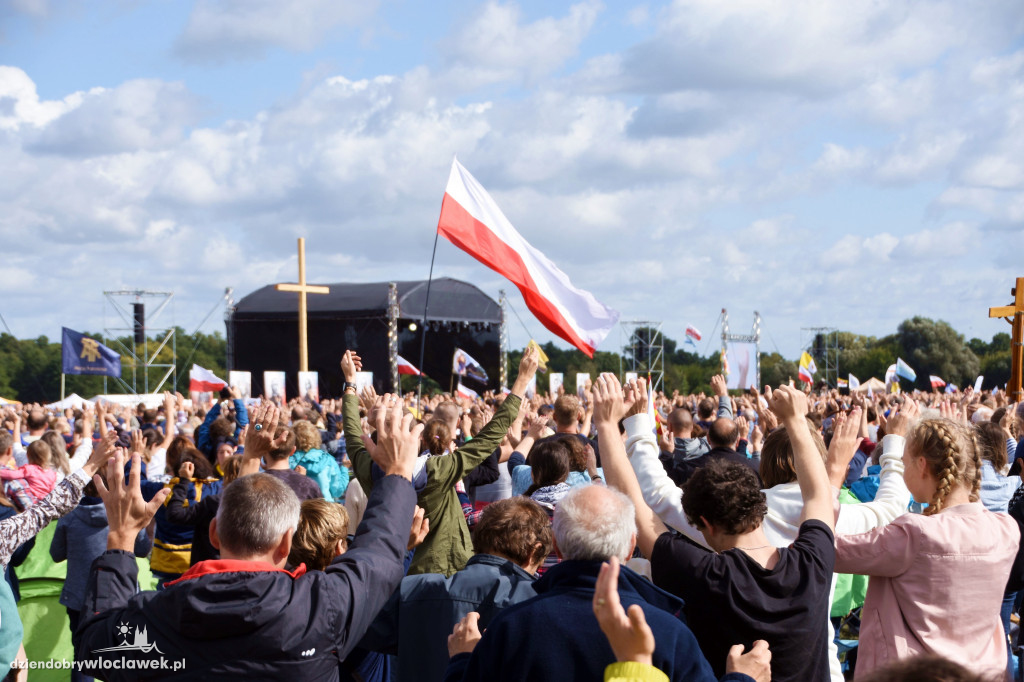 Polska Pod Krzyżem w Kruszynie