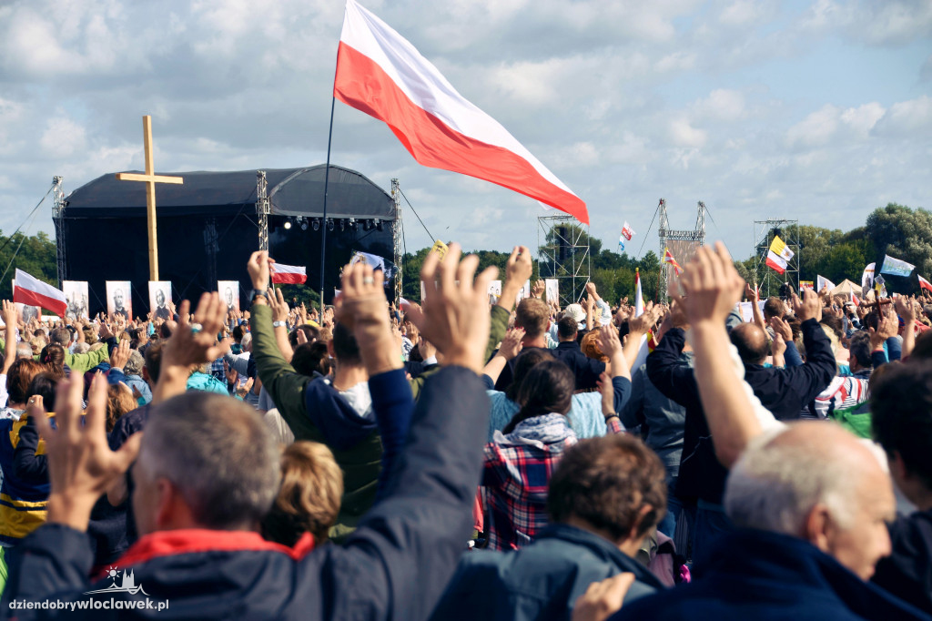 Polska Pod Krzyżem w Kruszynie