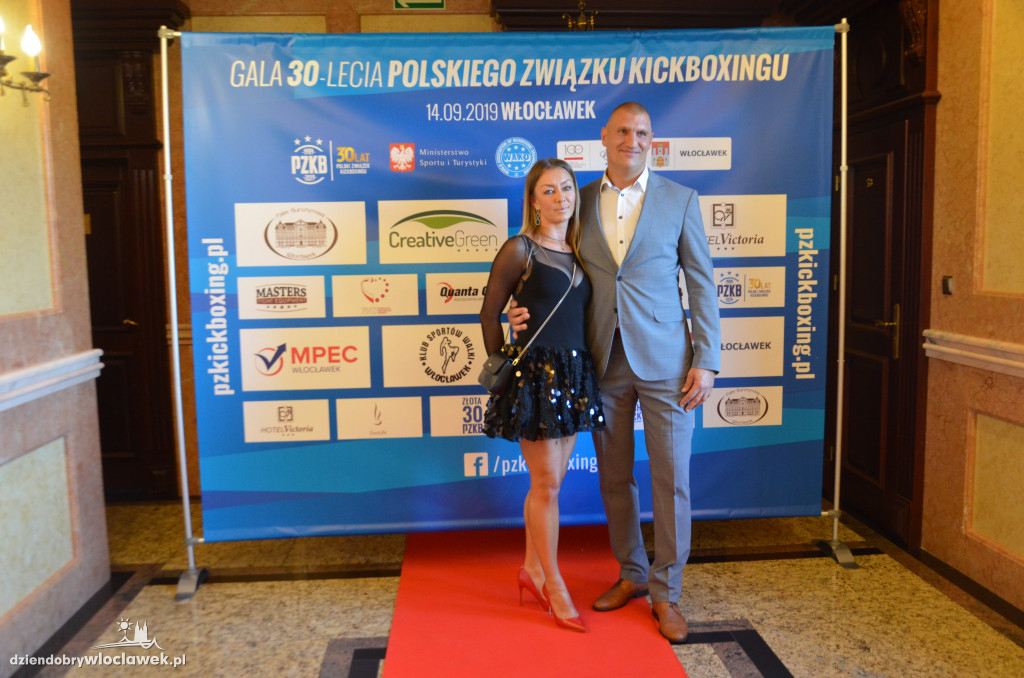 Obchody 30-lecia PZKB