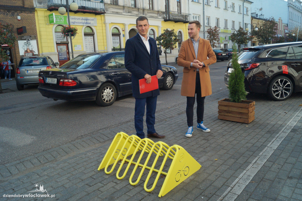 Nowe stojaki na rowery w Śródmieściu