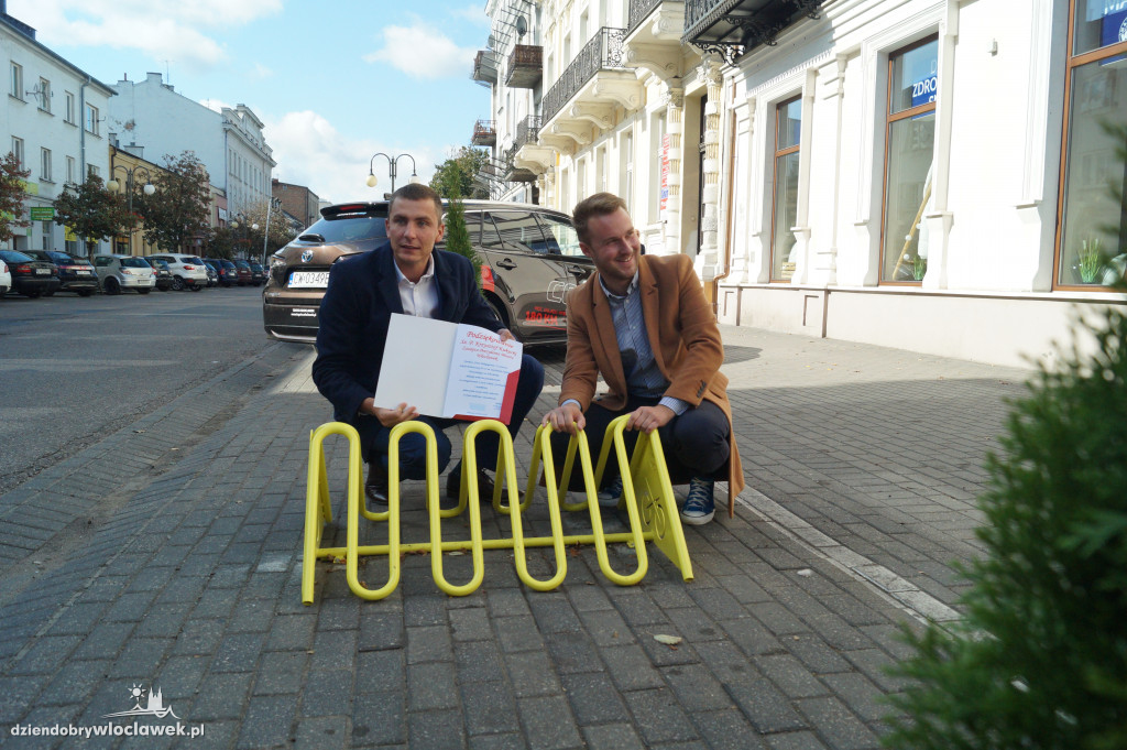 Nowe stojaki na rowery w Śródmieściu