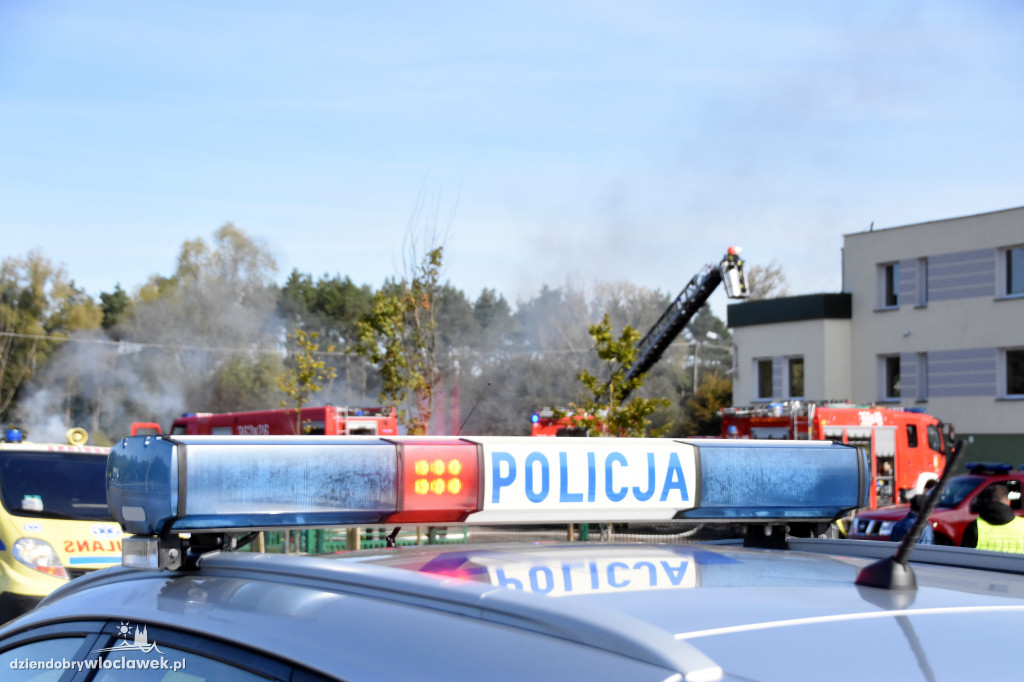 Antyterroryści odbijali przejęty autokar