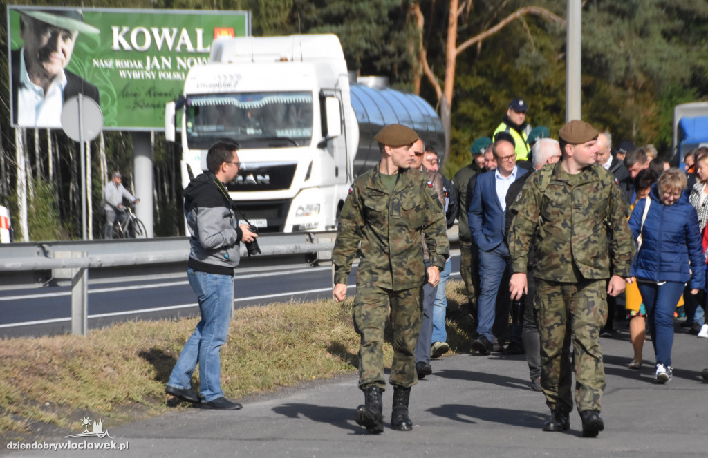 Antyterroryści odbijali przejęty autokar