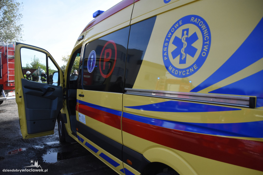 Antyterroryści odbijali przejęty autokar