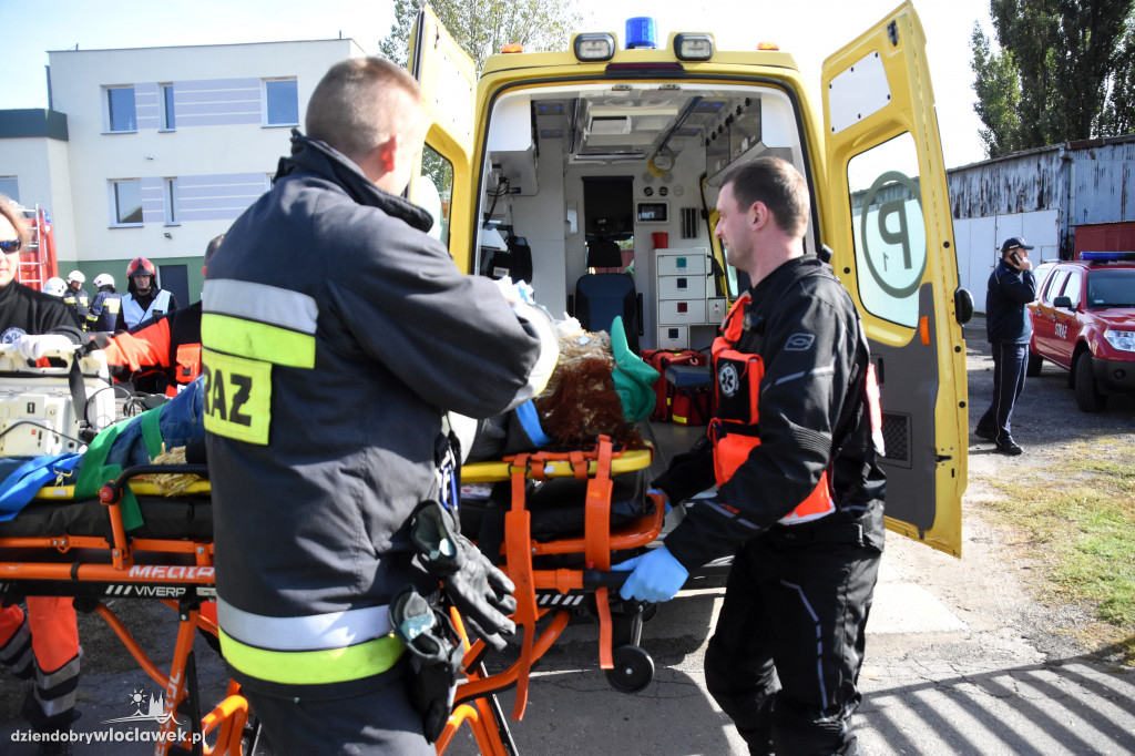 Antyterroryści odbijali przejęty autokar