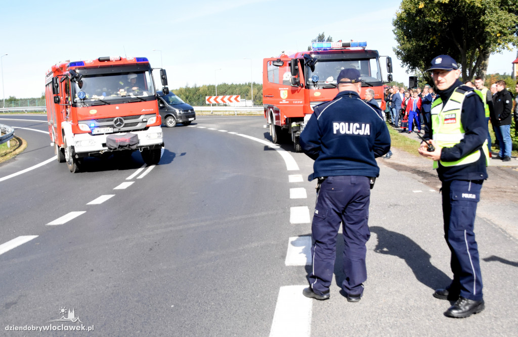 Antyterroryści odbijali przejęty autokar