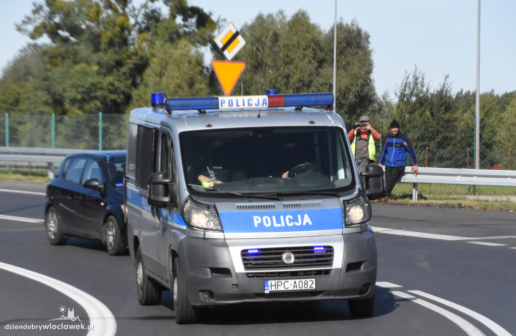 Antyterroryści odbijali przejęty autokar
