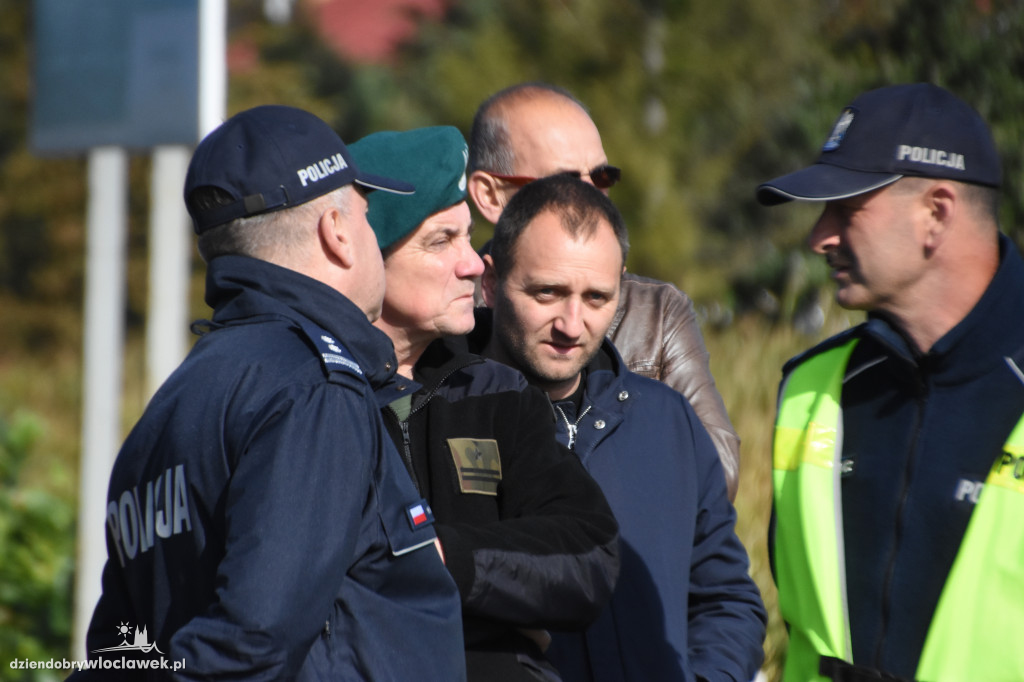 Antyterroryści odbijali przejęty autokar
