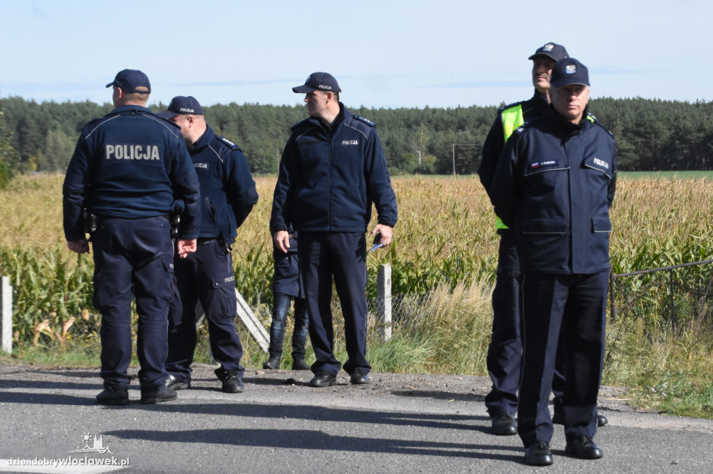 Antyterroryści odbijali przejęty autokar