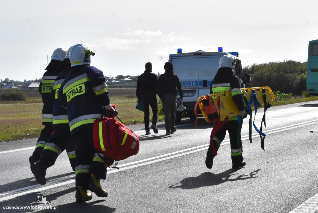 Antyterroryści odbijali przejęty autokar