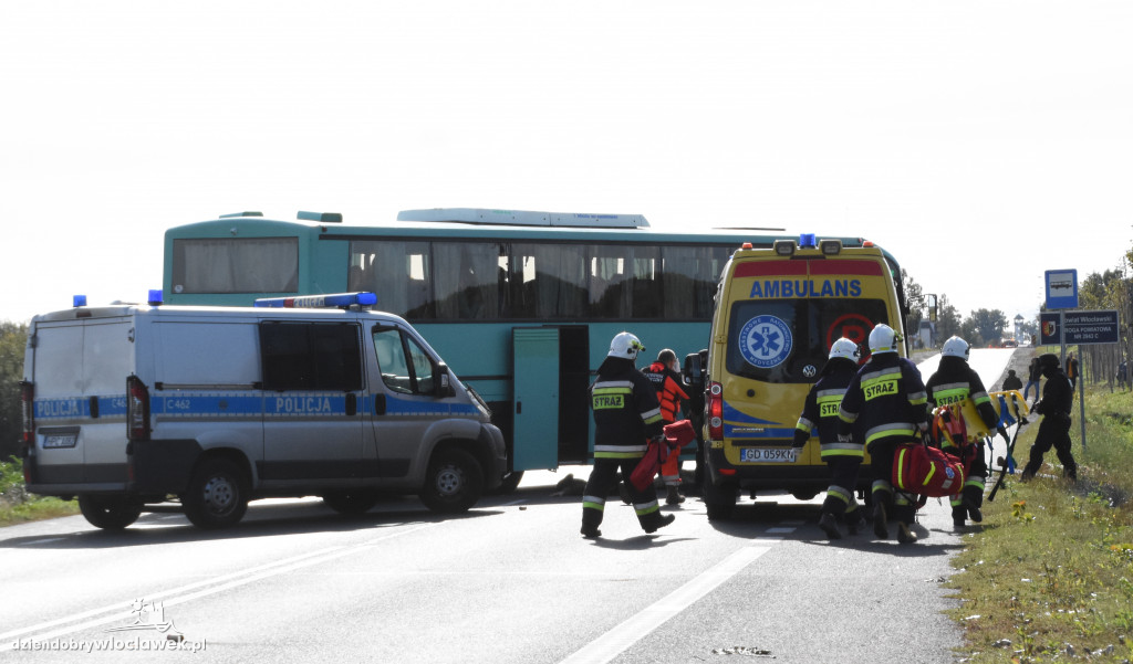 Antyterroryści odbijali przejęty autokar