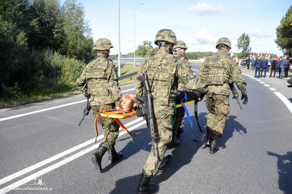 Antyterroryści odbijali przejęty autokar