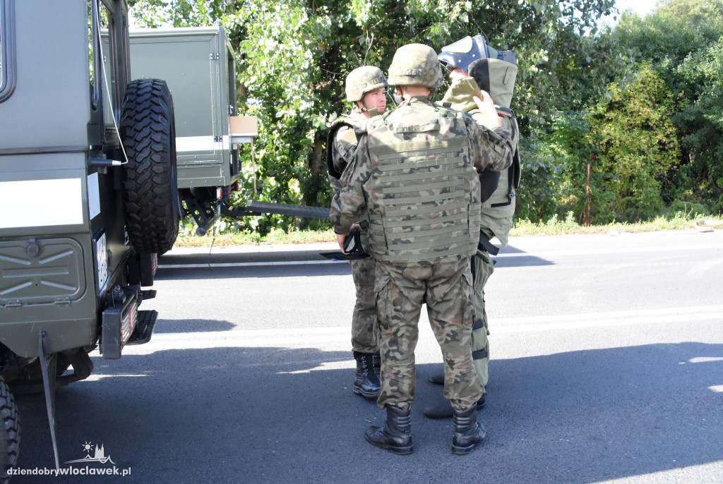 Antyterroryści odbijali przejęty autokar