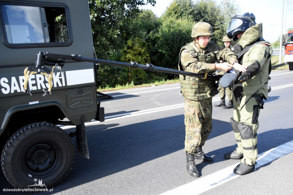 Antyterroryści odbijali przejęty autokar