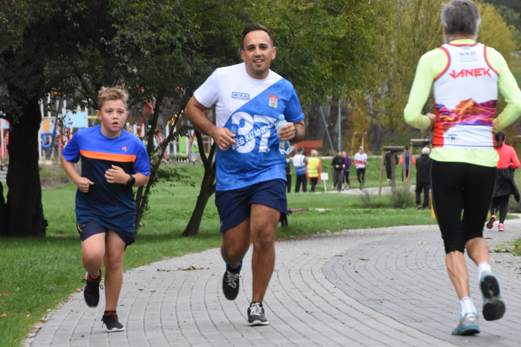 Parkrun w parku na Słodowie